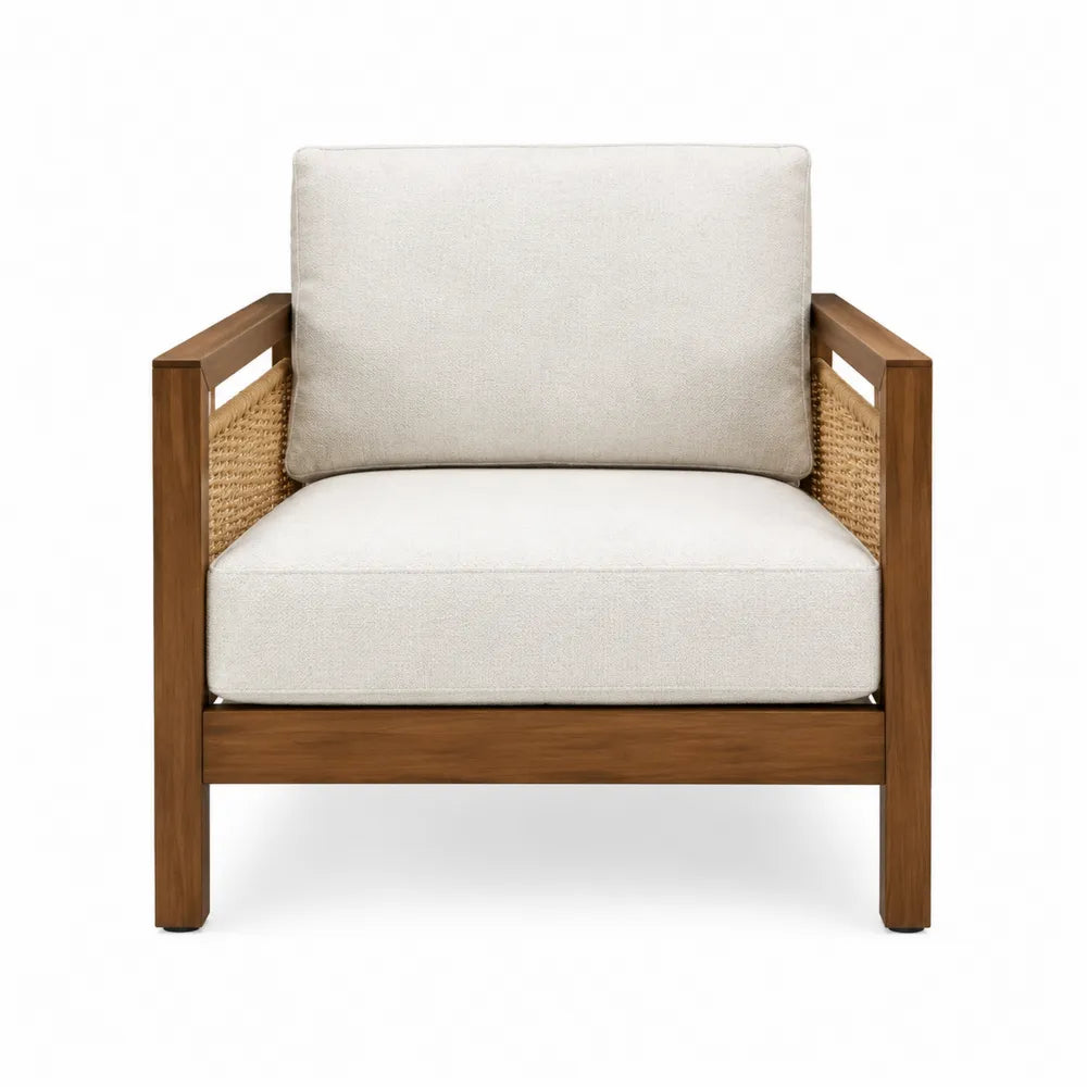 Sillón de madera de acacia con cojín crema